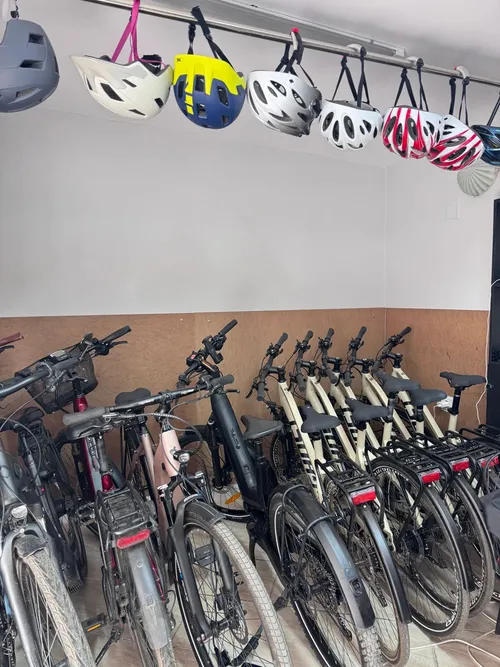  Pedala per Tirana