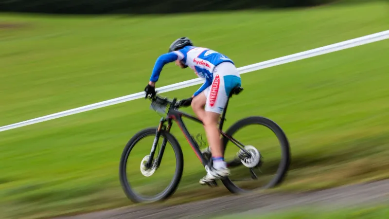 How Cycling Speed Sensors Work and Improve Your Ride