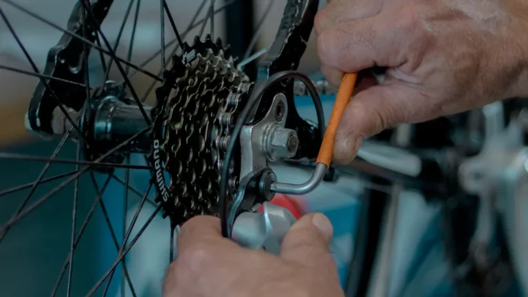 Step-by-Step Guide to Changing a Bike Tire