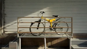 Bike rack ideas that save space at home