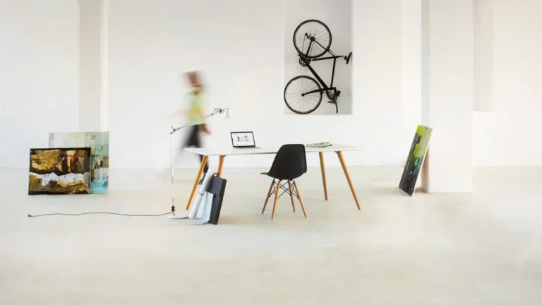 Comparing Wall-Mounted and Floor Bike Racks for Modern Office Spaces